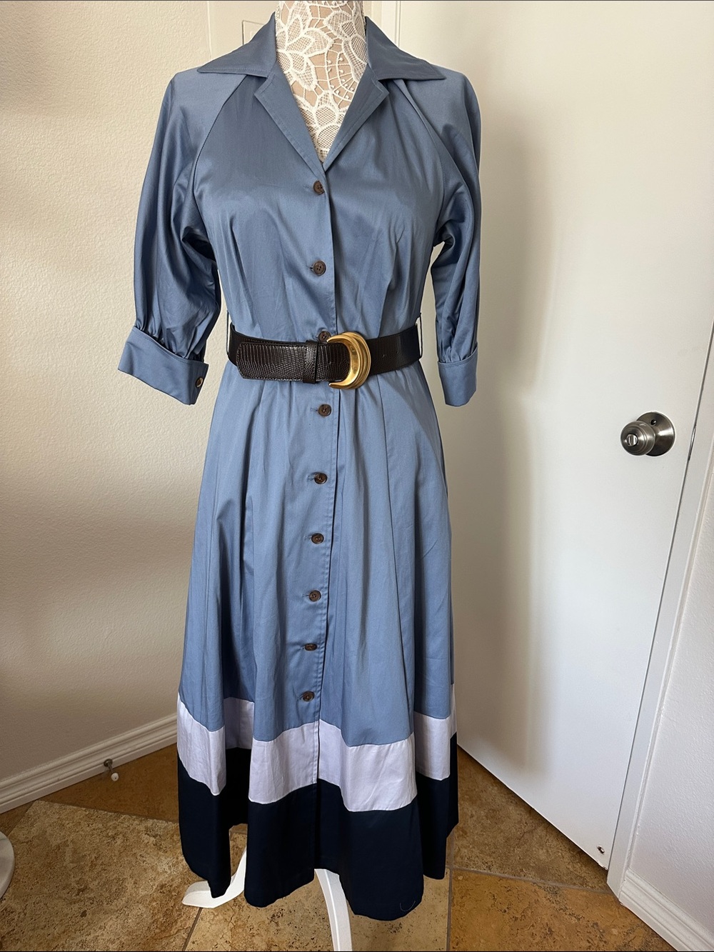 NWT Donna Karan New York
Women's Collared Belted Midi Dress Size 4